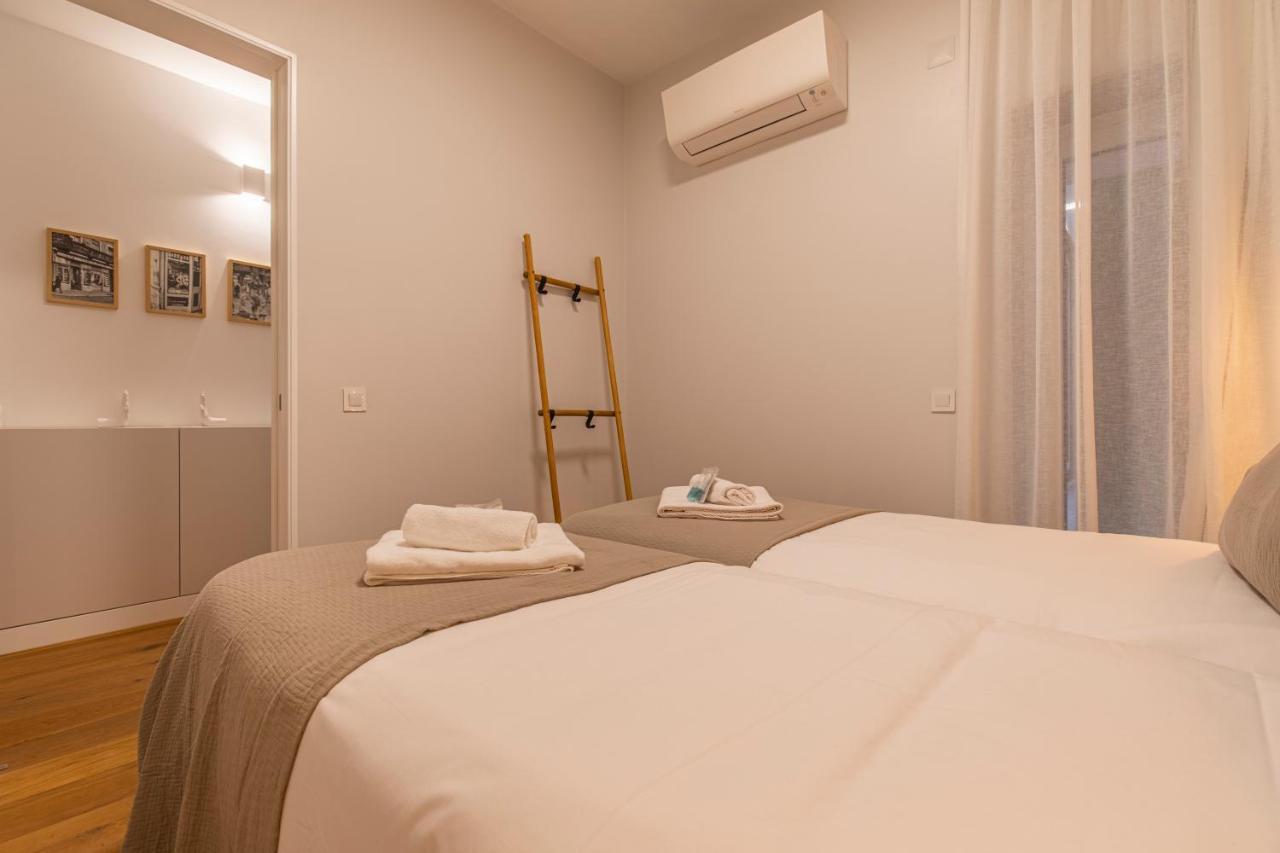 Upscale & Modern 2BDR Apartment Lisbona Esterno foto
