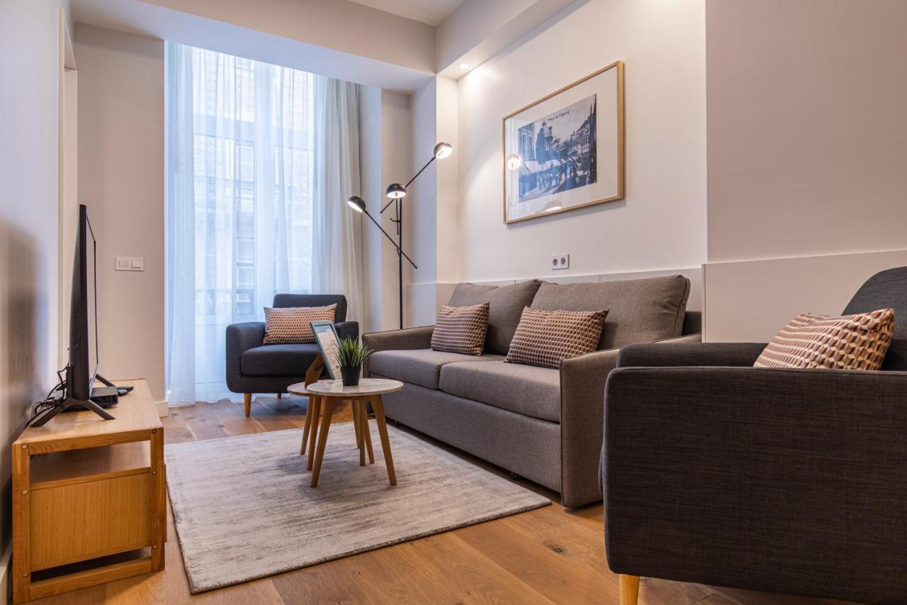 Upscale & Modern 2BDR Apartment Lisbona Esterno foto